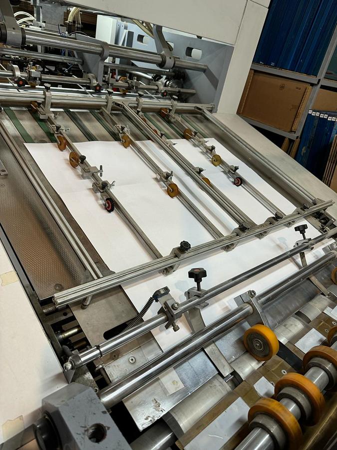 Used (visible in production) 2015 FANGBANG / JIANSHE  Sheet-Fed Paper Boutique Bag Making Machine  Model: ZD-QFP14B