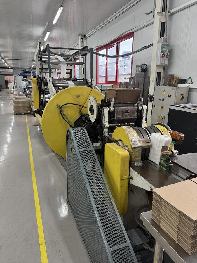 Used (visible in production) W&H MATADOR 26 with in-line flexo printer | Flat and gusseted paper bag making machine