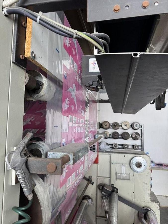 Used (visible in production) 2006 REMAK Central Drum Printing Press (6 col.)