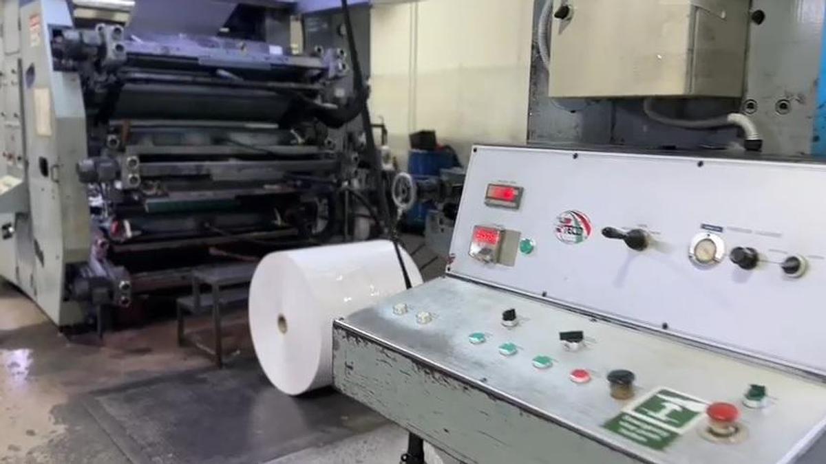 Used (visible in production) 1996 UTECO Coral 675 RR Mod. 120 - 6 color reel to reel flexo 