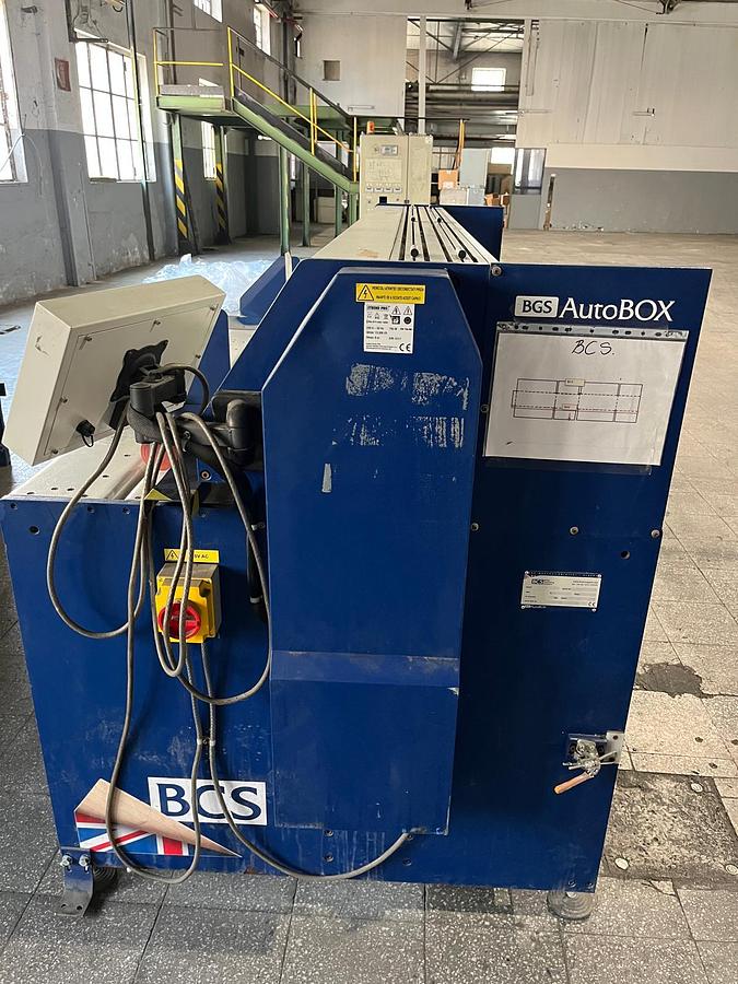 Used 2015 BCS AUTOBOX BOXMAKER 2600 + MULITCUT 3