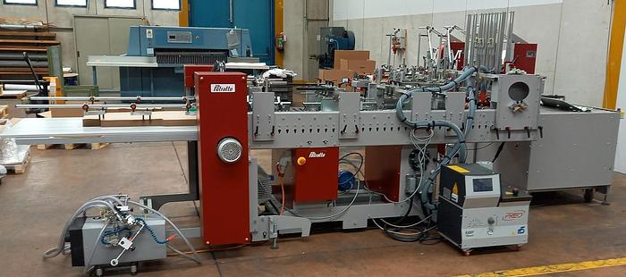 Used (visible in production) 2022 PETRATTO METRO SE 78 folding/gluing machine model  for premium e-commerce paper envelopes, with double adhesive strip