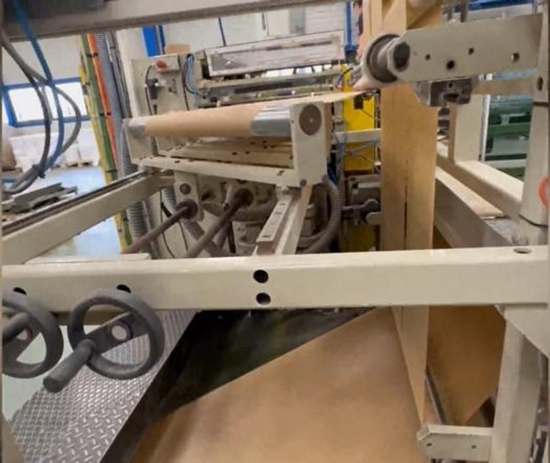 Used 2009 HOLWEG CTH-1 Sheet cutter with 2 colors printer and waxing unit