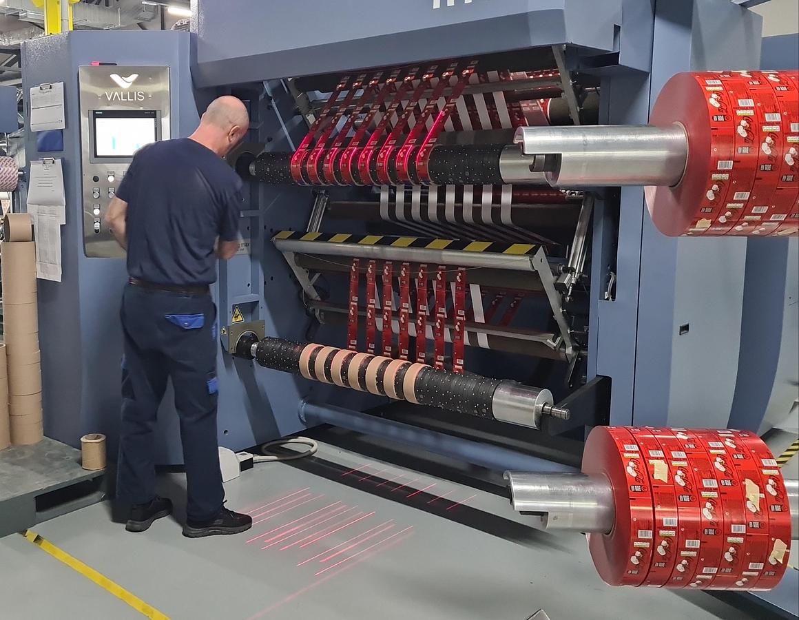 2026 (Brand new) VALLIS R11 – Roll slitting and rewinding machine