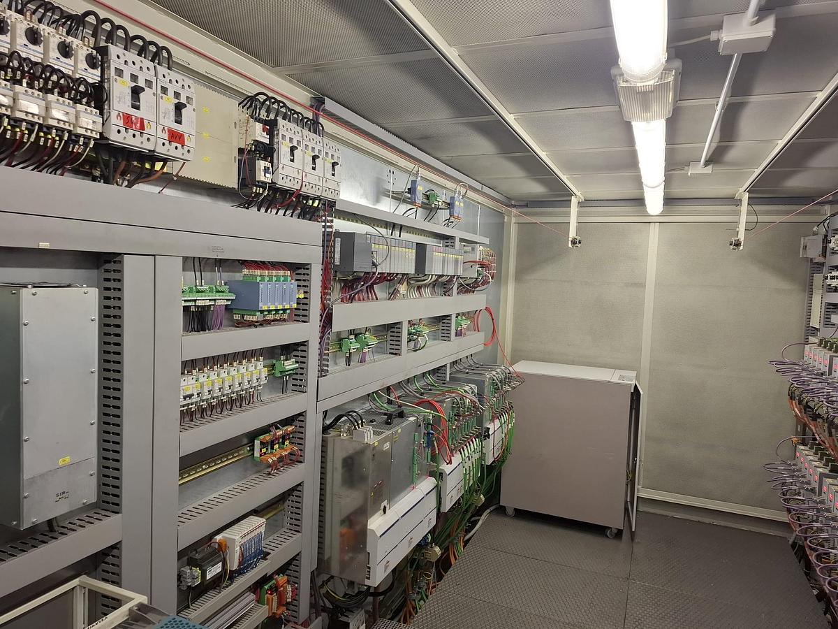 Used (visible in production) 2003 Flexotecnica Tachys-G (gearless) 8 colors C.I. flexo (1300 mm)