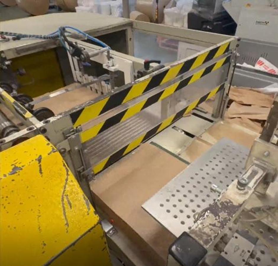 Used 2009 HOLWEG CTH-1 Sheet cutter with 2 colors printer and waxing unit