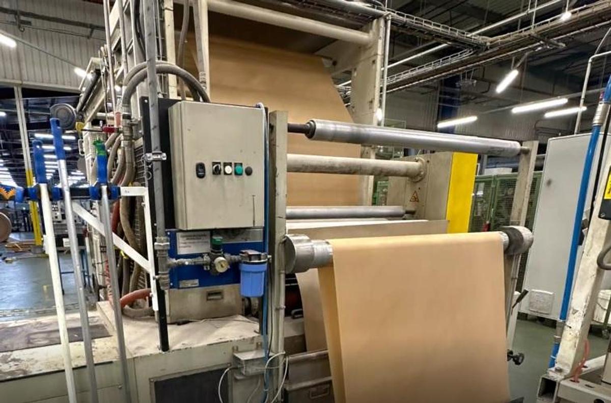 Used 2009 HOLWEG CTH-1 Sheet cutter with 2 colors printer and waxing unit