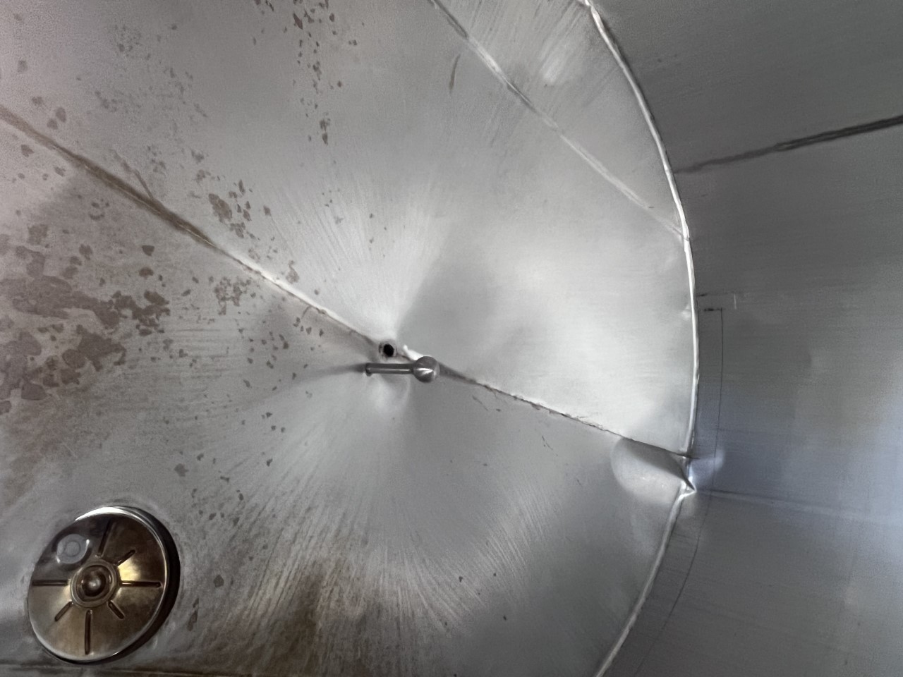 Used 6000 GAL. SINGLE SHELL TANK