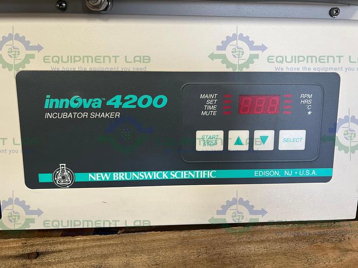 Used New Brunswick  Innova 4200  Incubator Shaker 80°C w/ Treys