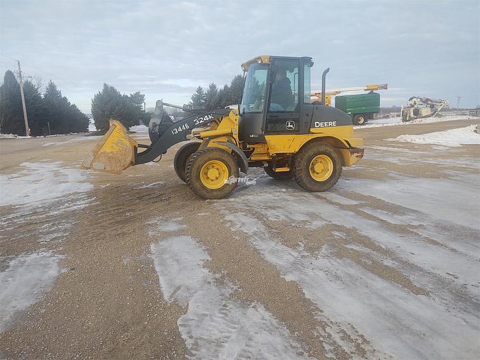 Used 2016 DEERE 324K