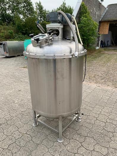 Used Rustfri 1000 liters tank