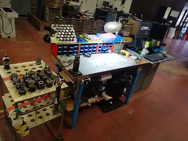 Used Milltronics VM24 - Vertical Machining Centres  - 1998