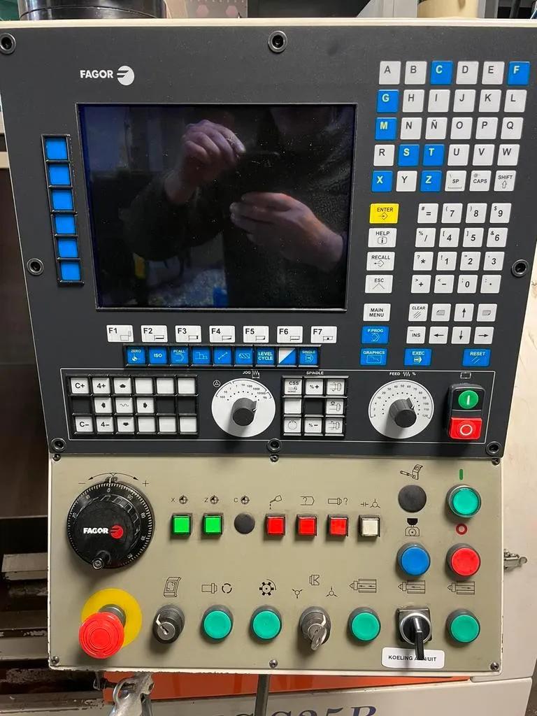 Gebruikt Topturn CNC-S25B I CNC Draaibank