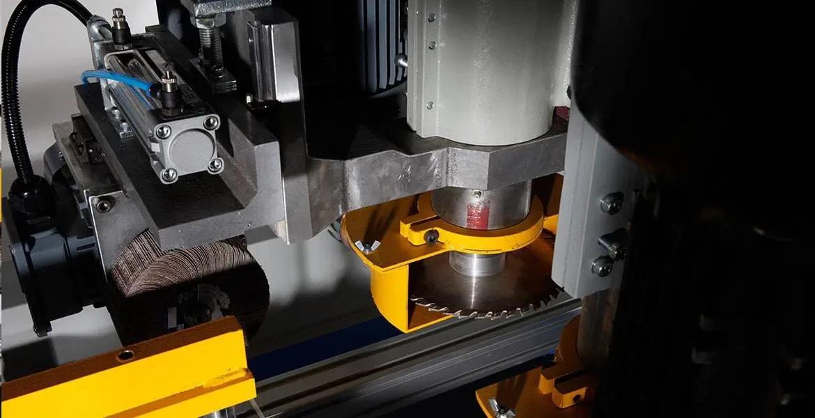 Ozgenc Makina WD 300 I Houten Deurkozijnen Vormmachine