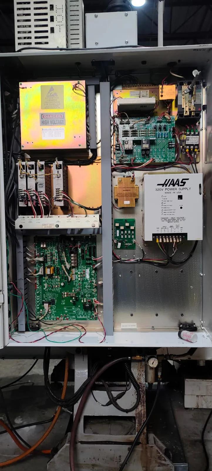 Gebruikt Haas VF 0 I Verticaal Bewerkingscentrum