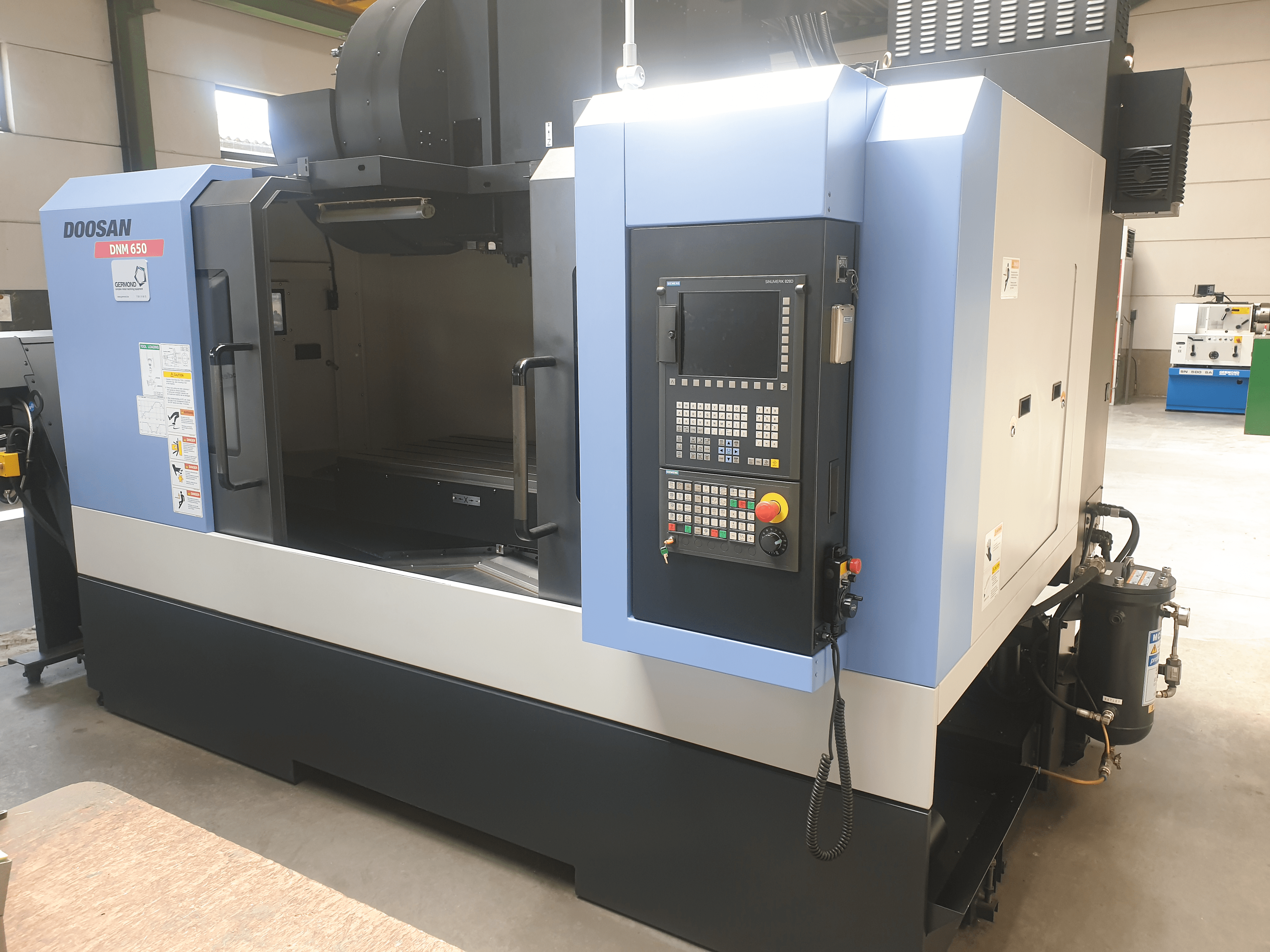 Used Doosan DNM 650 - Vertical Machining Center - 2013