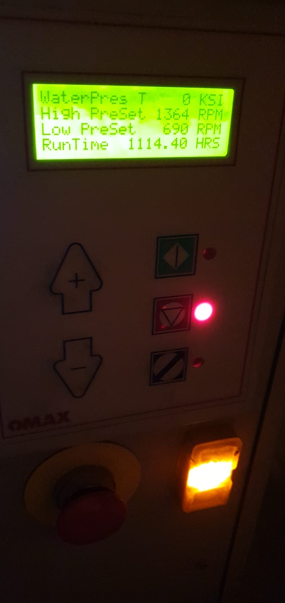 Usado OMAX 80X - Cortadora por chorro de agua