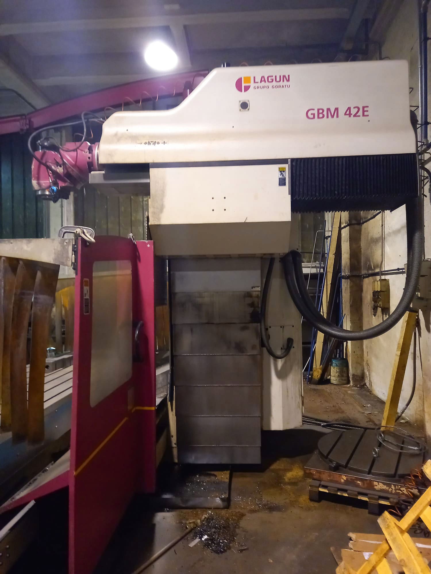 Gebruikt Lagun GBM 42E - CNC Frezen - 2005