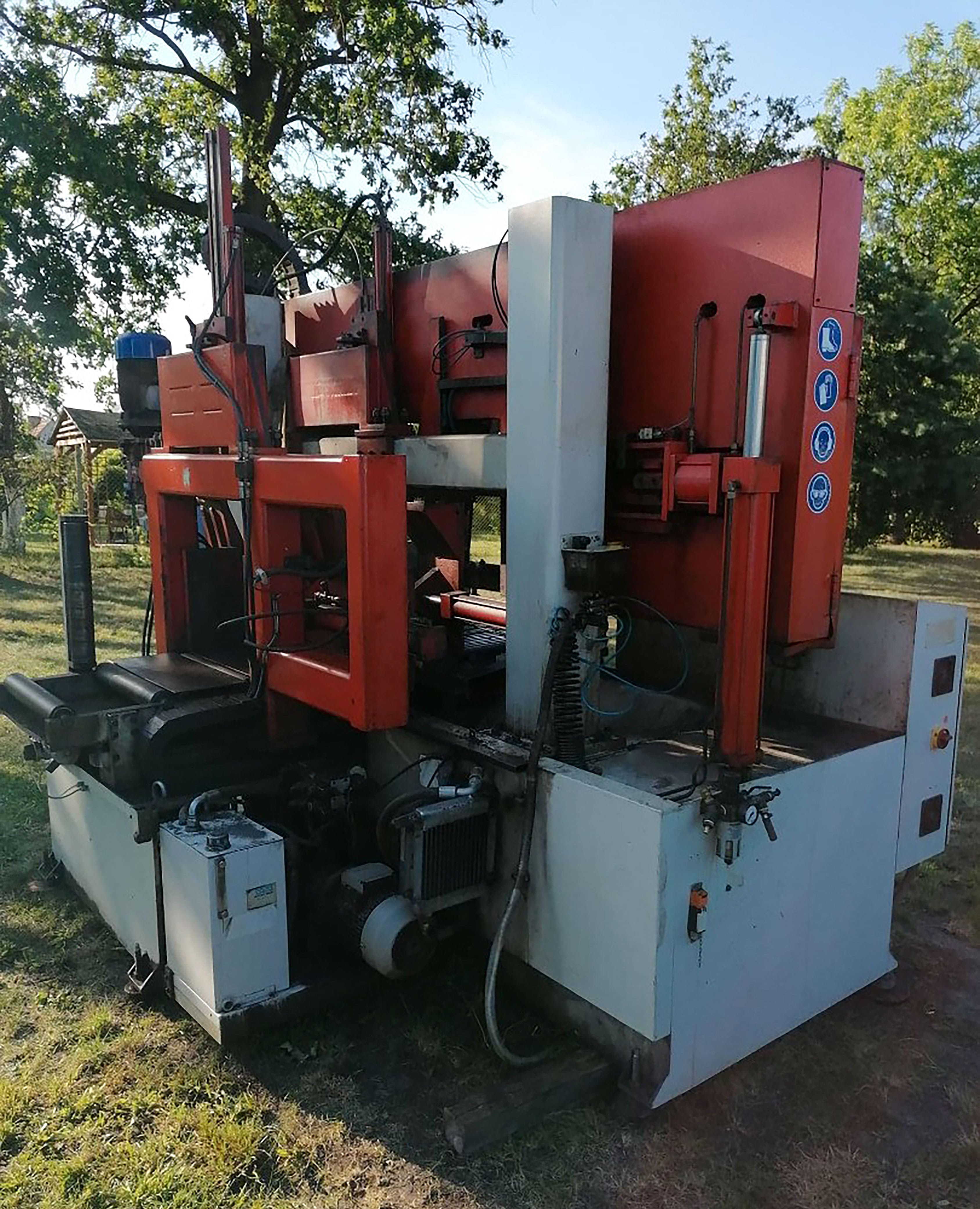 Usado BTM Bianco 560A - Sierra de Banda - 2001