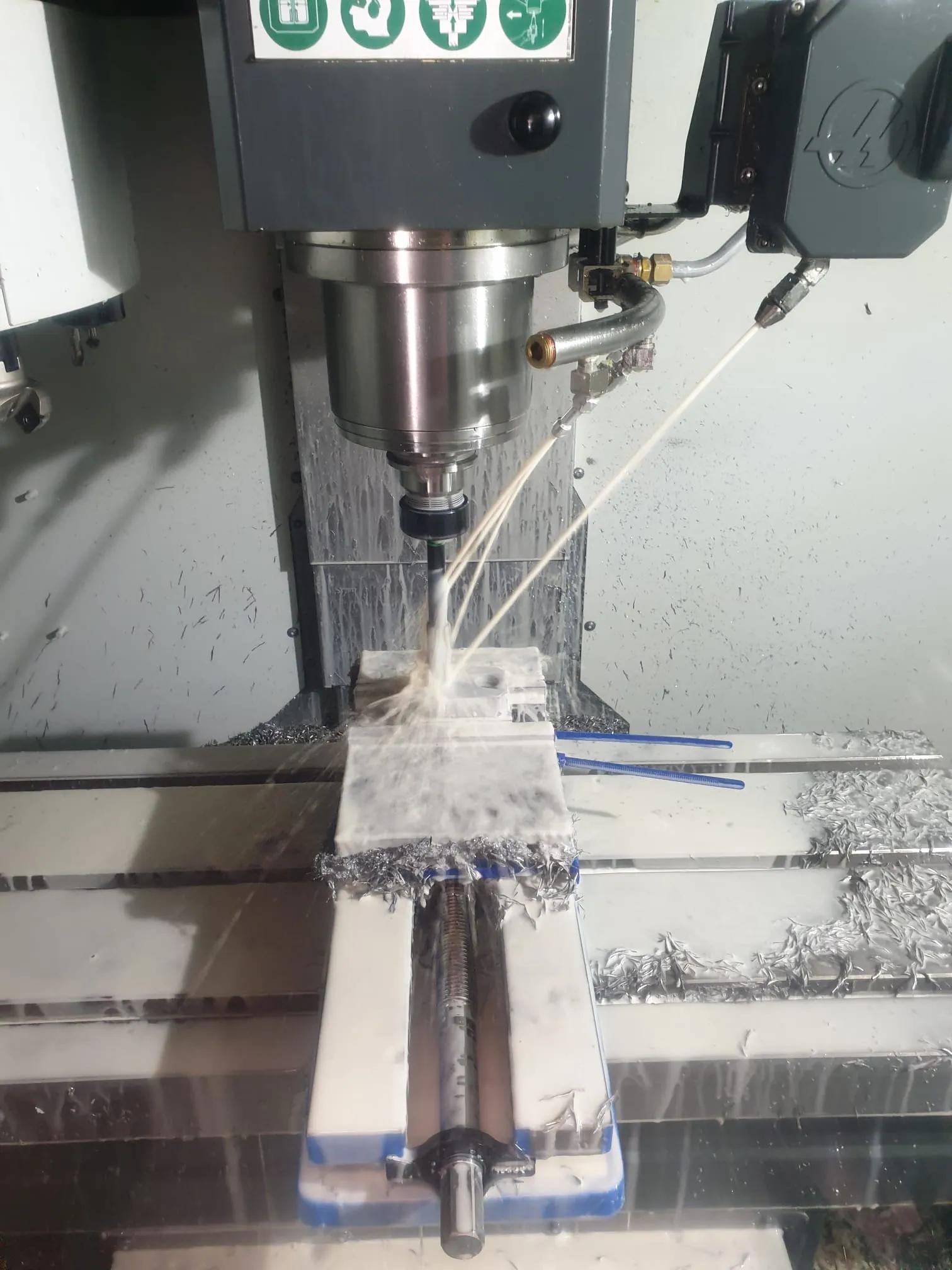 Usado Haas Super Mini Mill 2 I Centro de Mecanizado Vertical