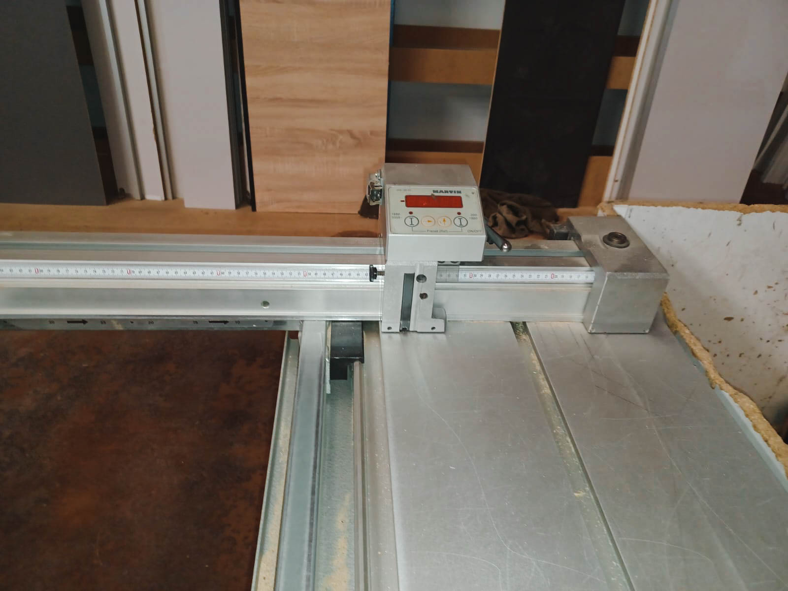 Used Martin T 72A - Sliding Table Saw - 2000