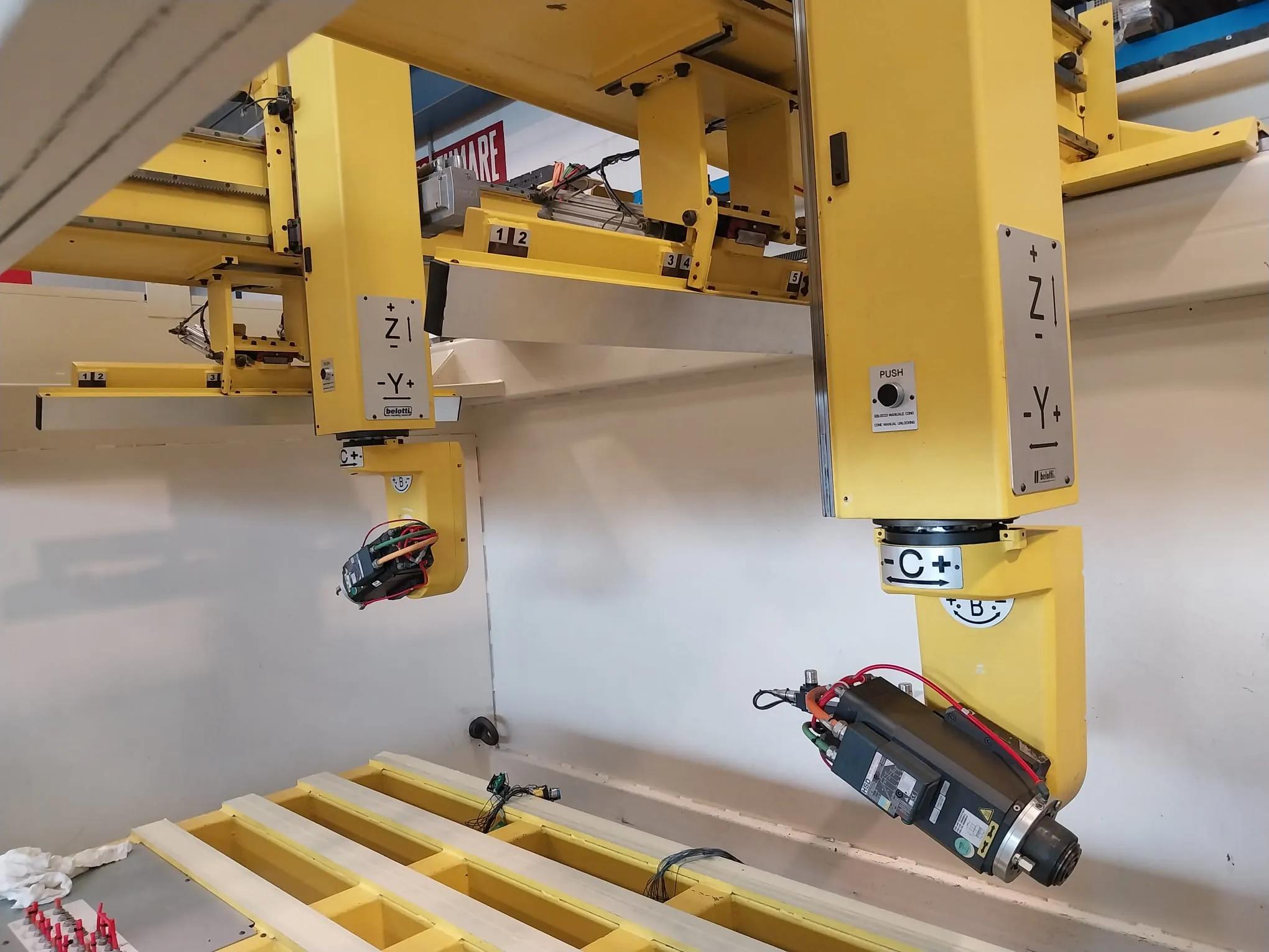 Gebruikt BELOTTI TRIM 2515 CB 2T I 5-assige bewerkingscentrum