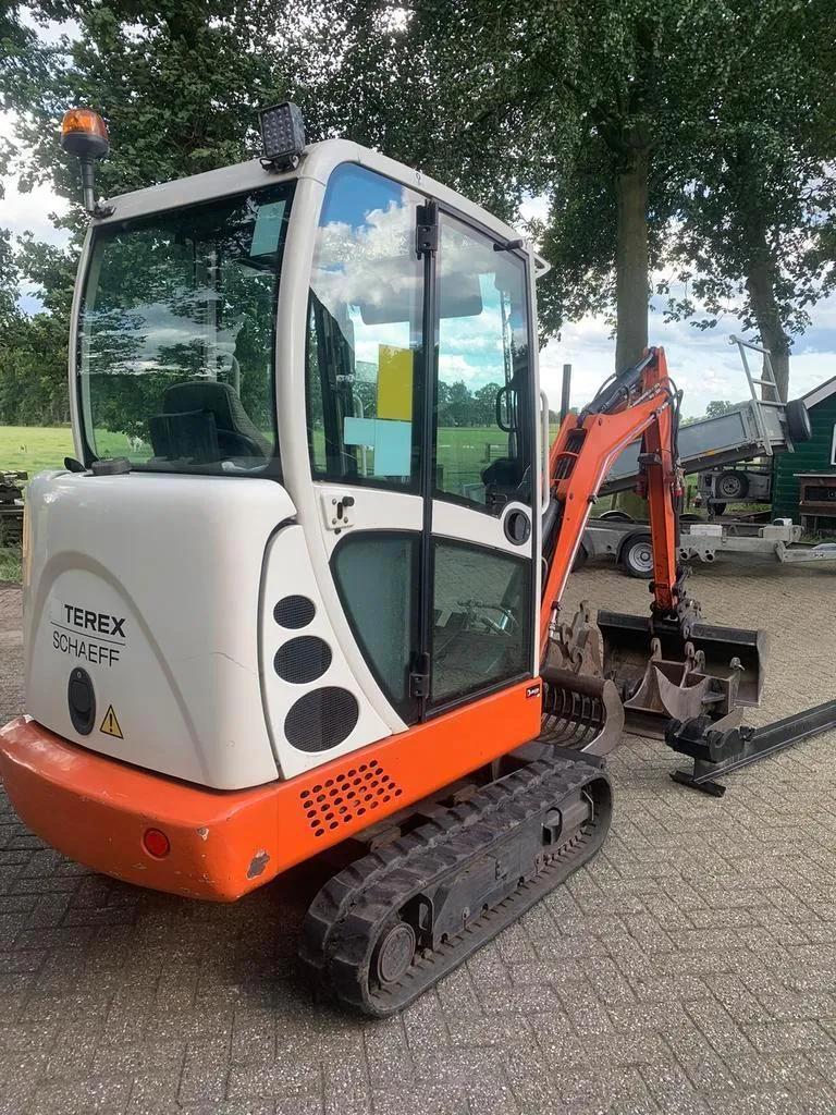 Usado Terex Schaeff HR 1.6 I Mini Excavator