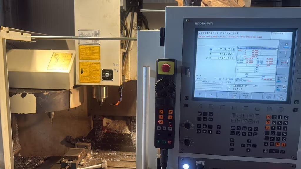 Used Micromill Challenger MM-430 I Vertical Machining Center I 2012