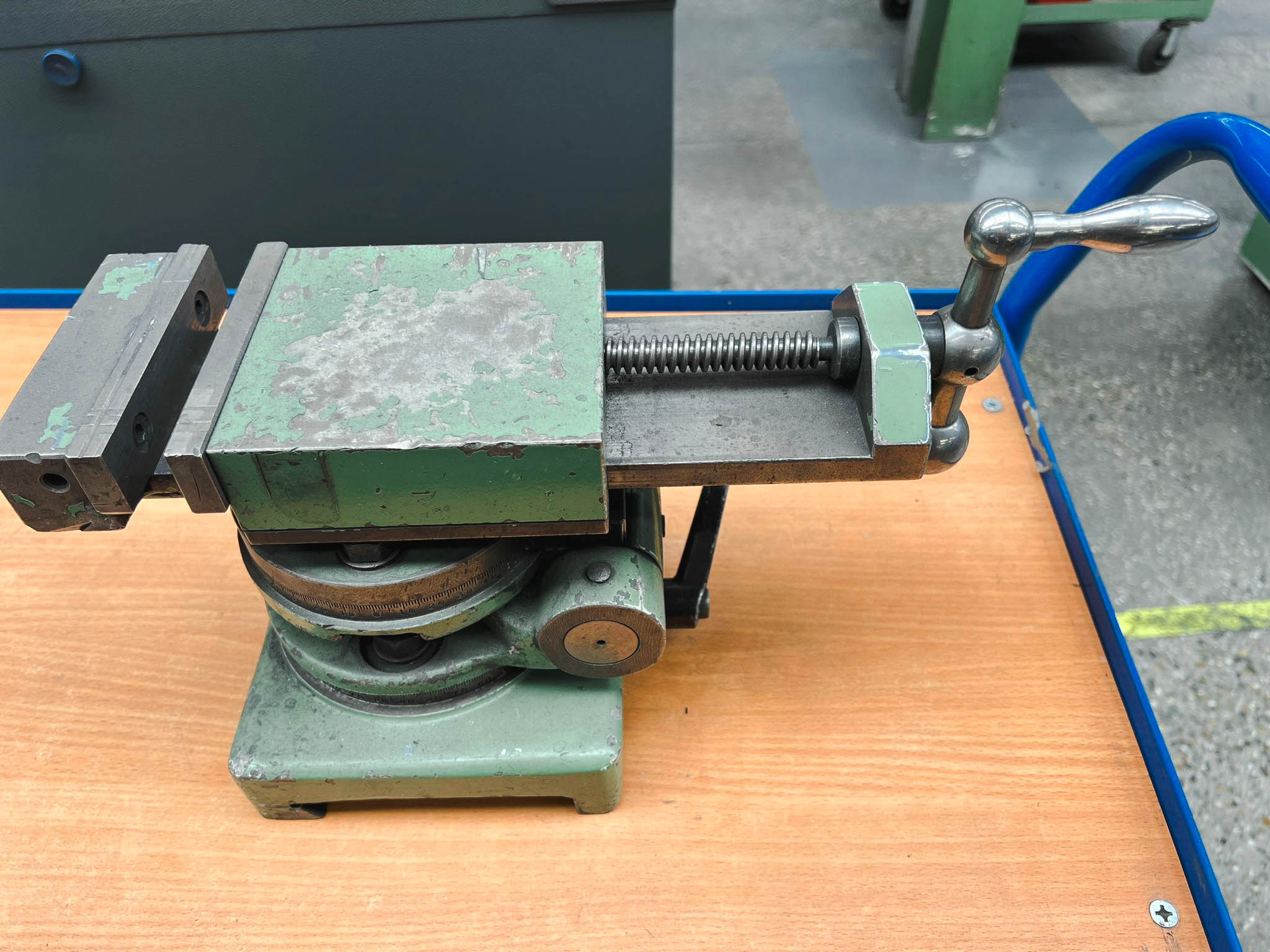 Used Schutte WU32 - Grinding - 1982