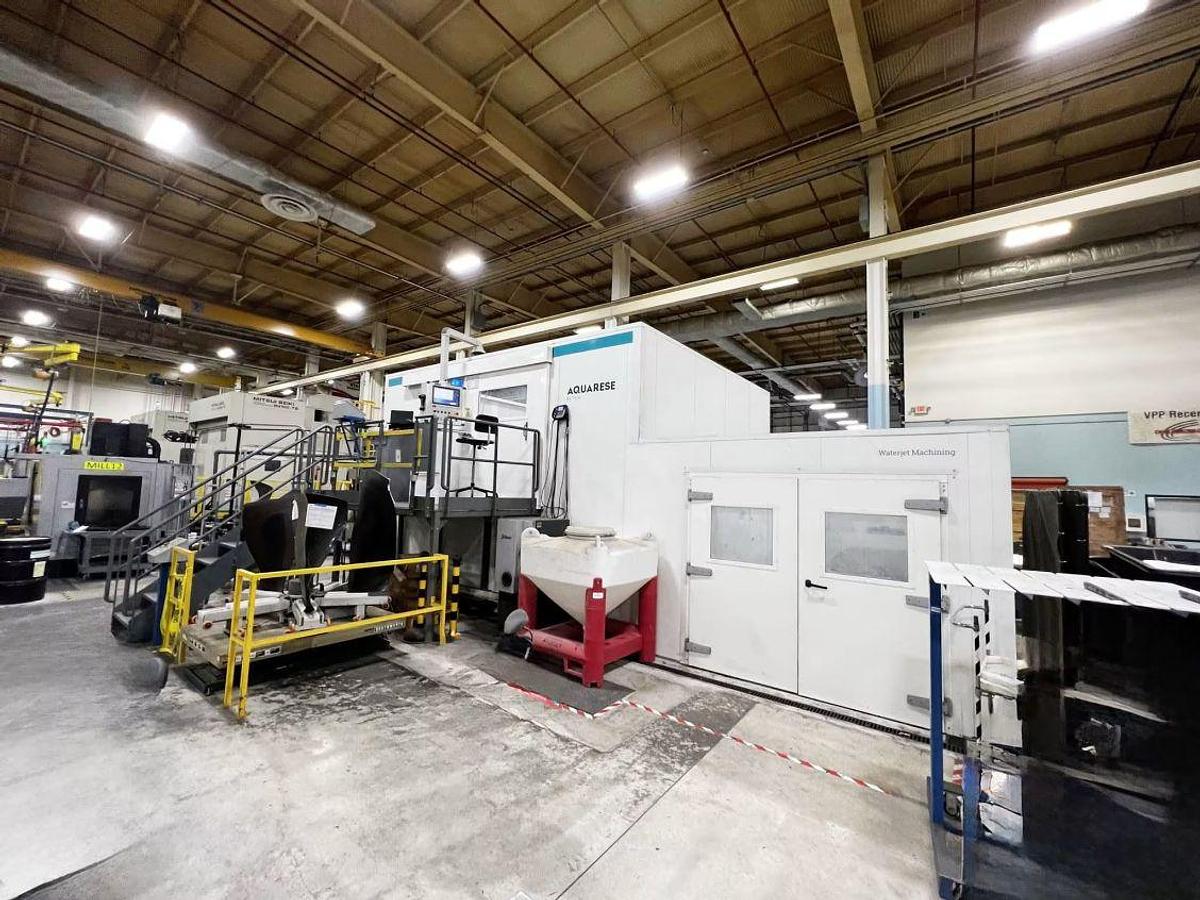 Used Aquarese by Flow 8-Axis I Robotic Waterjet Contouring