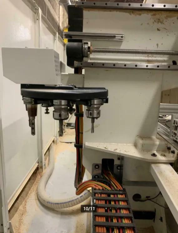 Used SCM Tech Z2 I CNC Machining Center