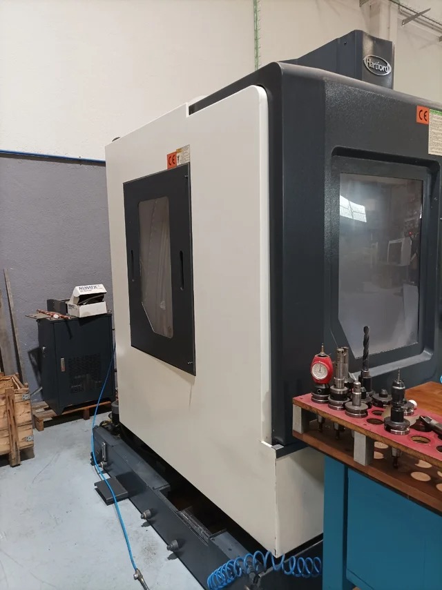 Used Hartford S-Plus 10 I Vertical Machining Center I 2012