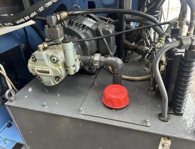 Used 2000 Mazak Multiplex 6200