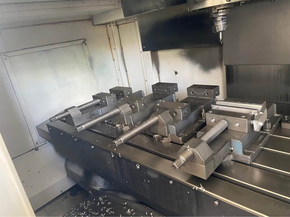 Used Mazak Nexus VCN 510C I Vertical Machining Center I 2004