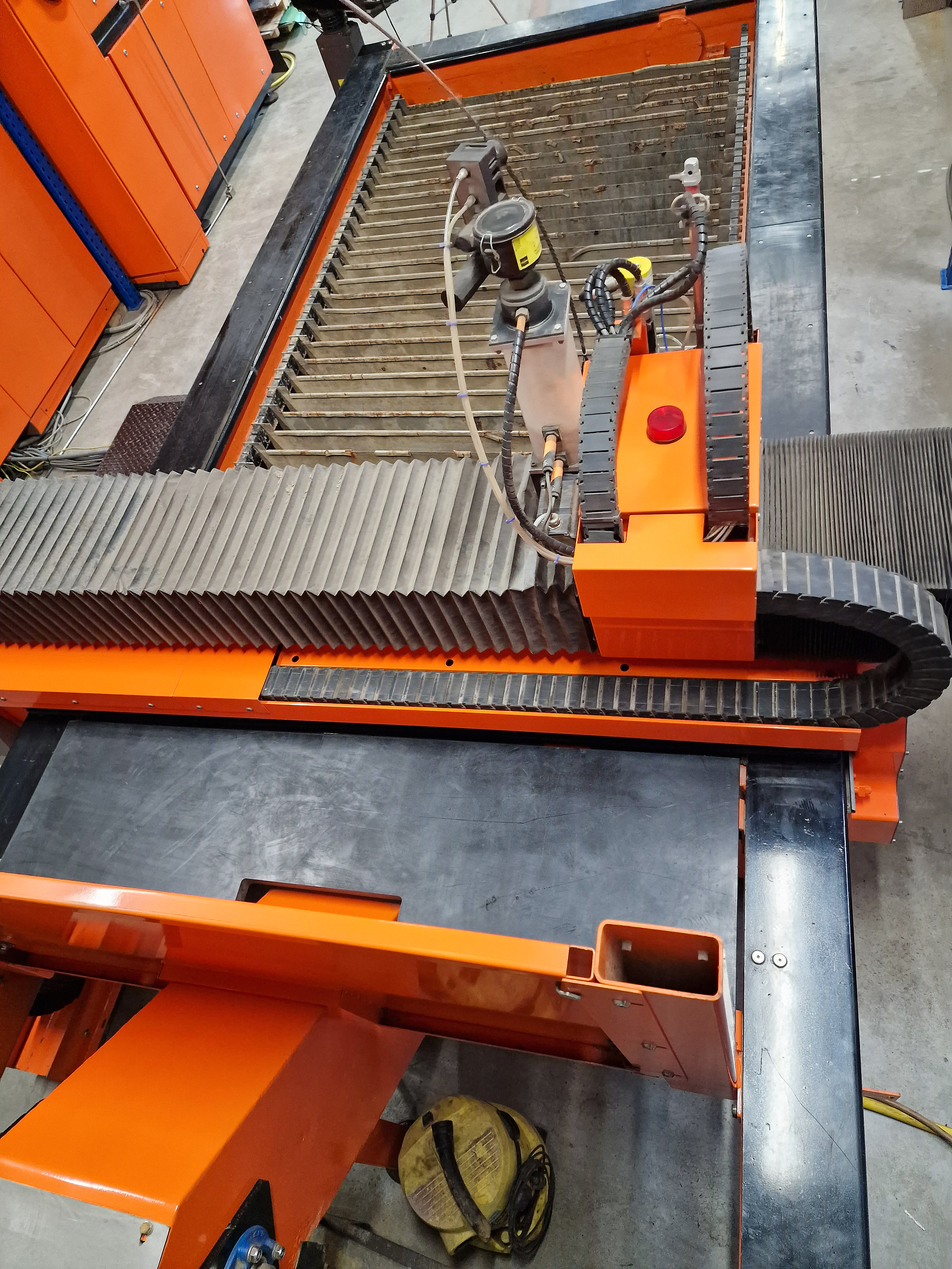 Usado Bystronic Byjet 3015 I Waterjet I 1999