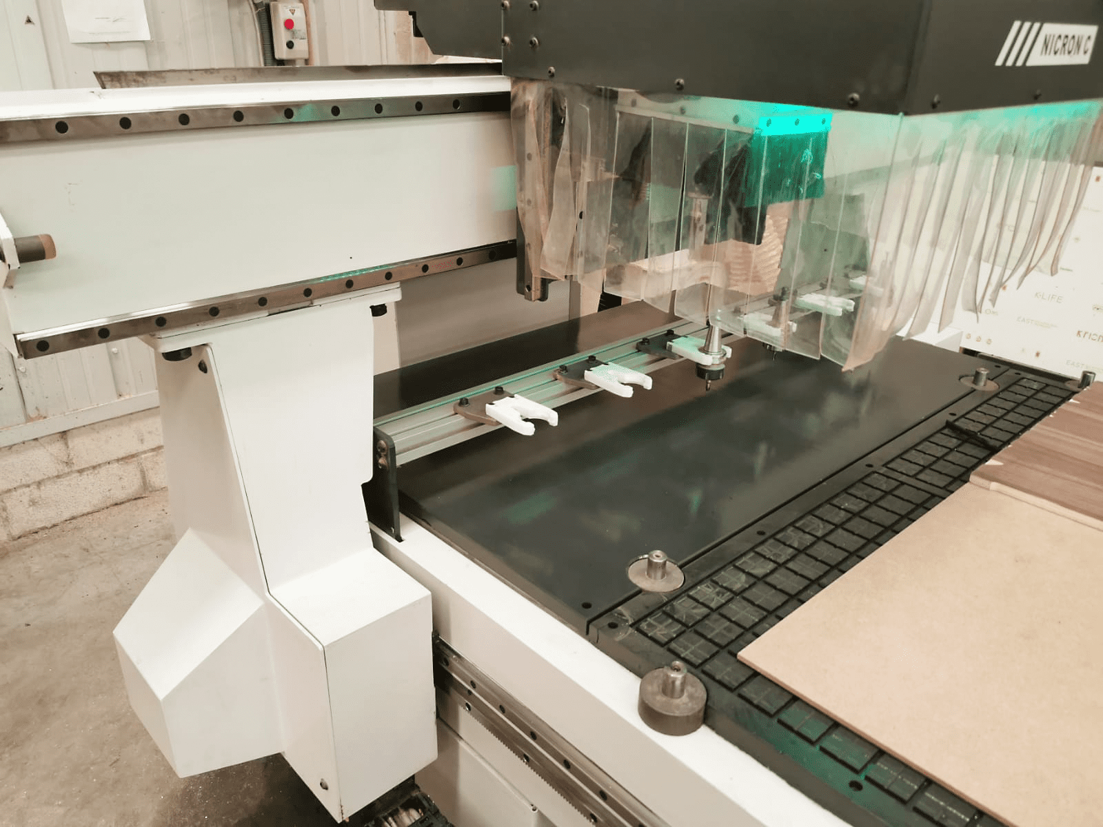 Gebruikt Comeva Nicron 2C - Gravure - 2018