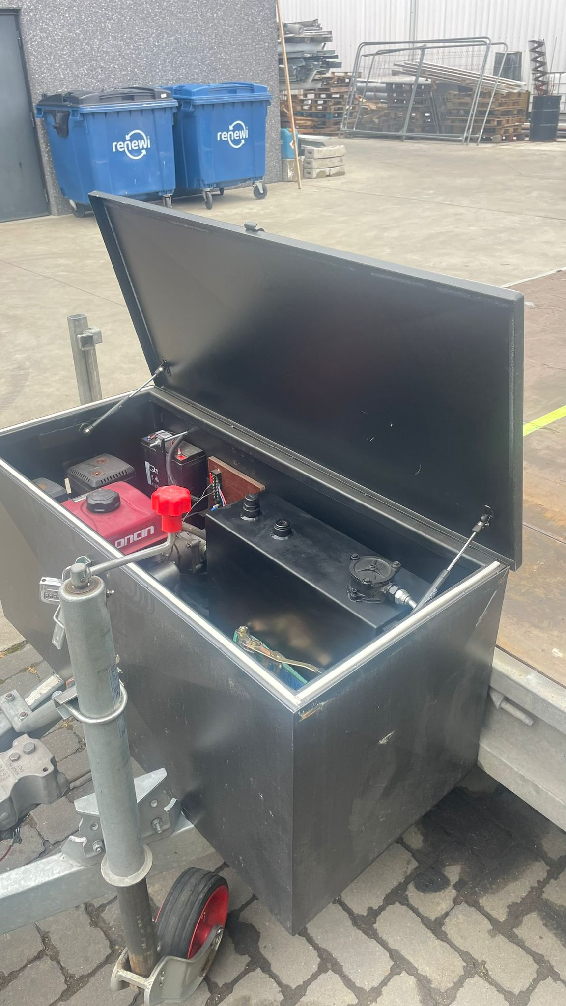 Used Hulco Medax-3 with Hydraulic Crane