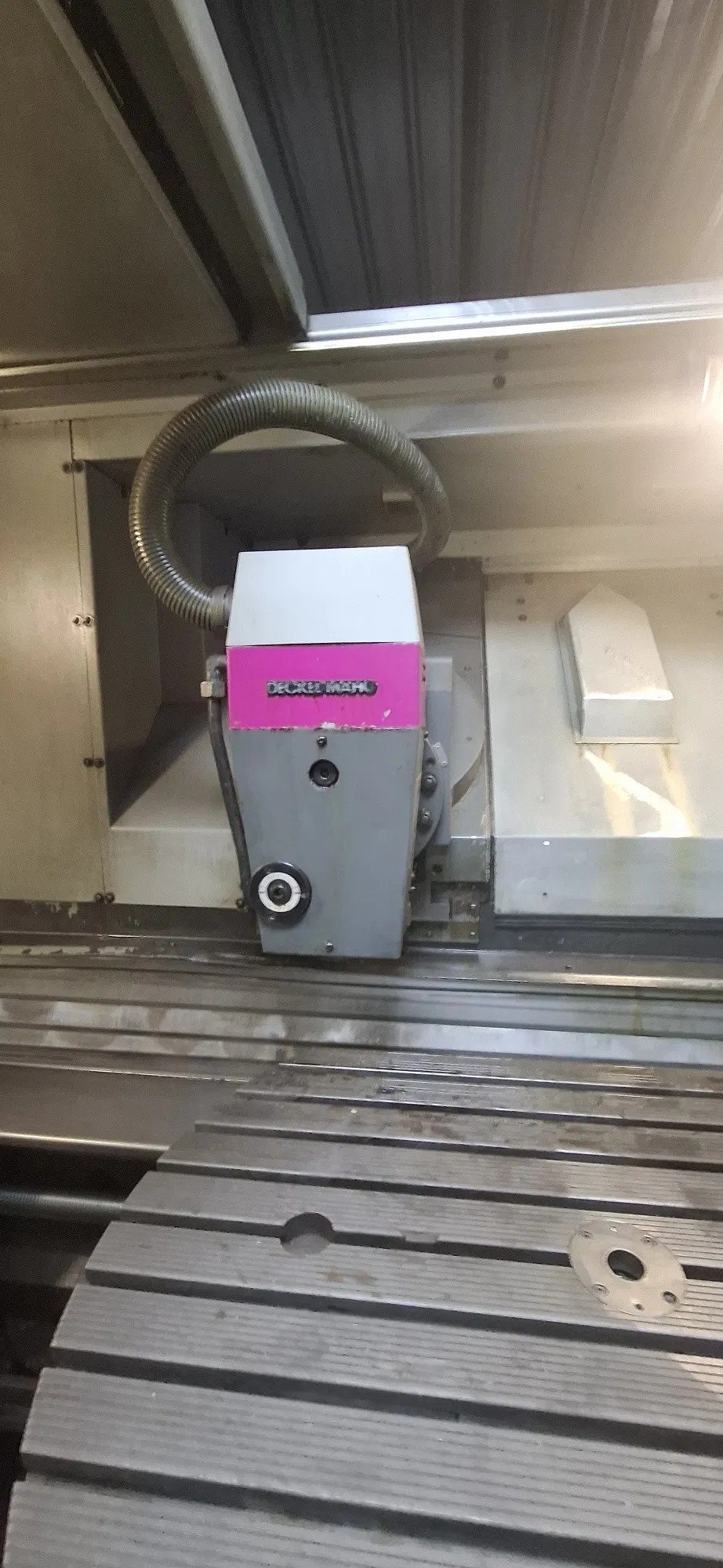 Used Deckel Maho MH 800C I Vertical Machining Center