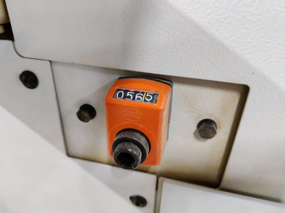 Usado Biesse Akron 440 - Biselado - 2011