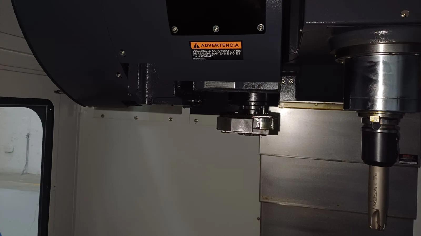 Gebruikt Leadwell V-32IF I Verticaal bewerkingscentrum