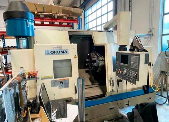 Gebruikt Okuma LB300MY - CNC Draaibank - 2003