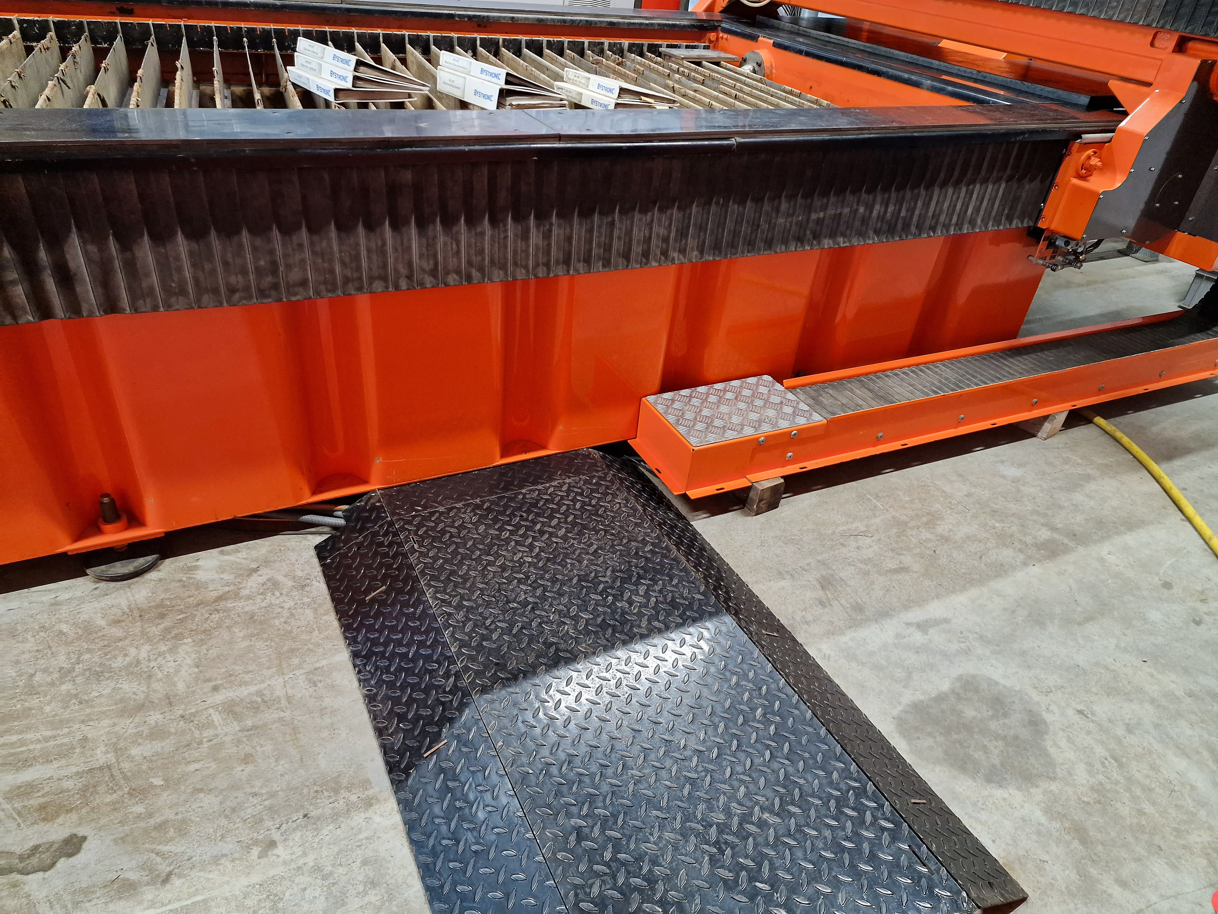 Used Bystronic Byjet 3015 - Waterjet - 1999