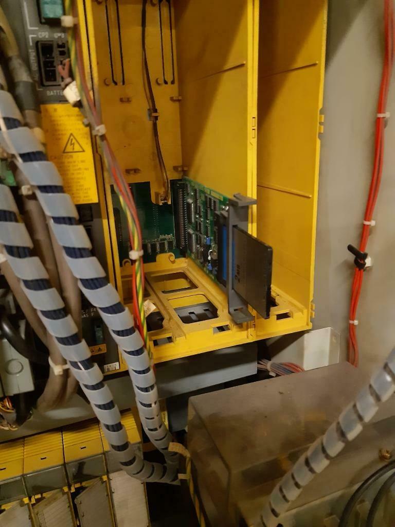 Used FANUC Robot S-420 I F