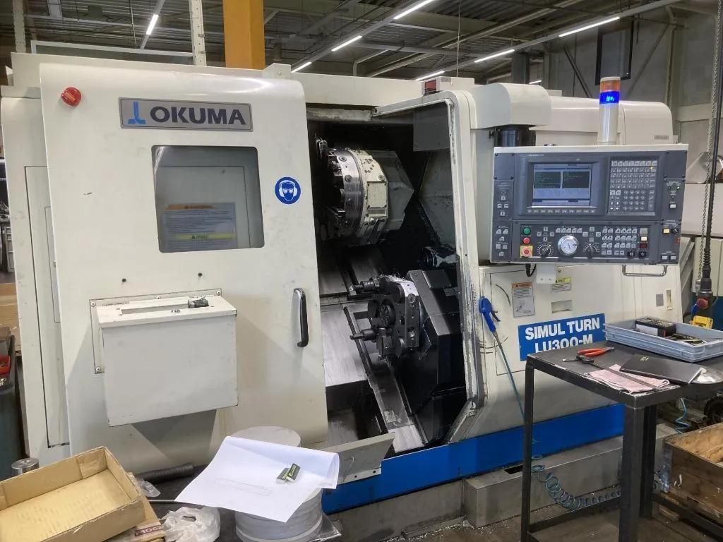 Gebruikt Okuma LU300-M I CNC Draaibank