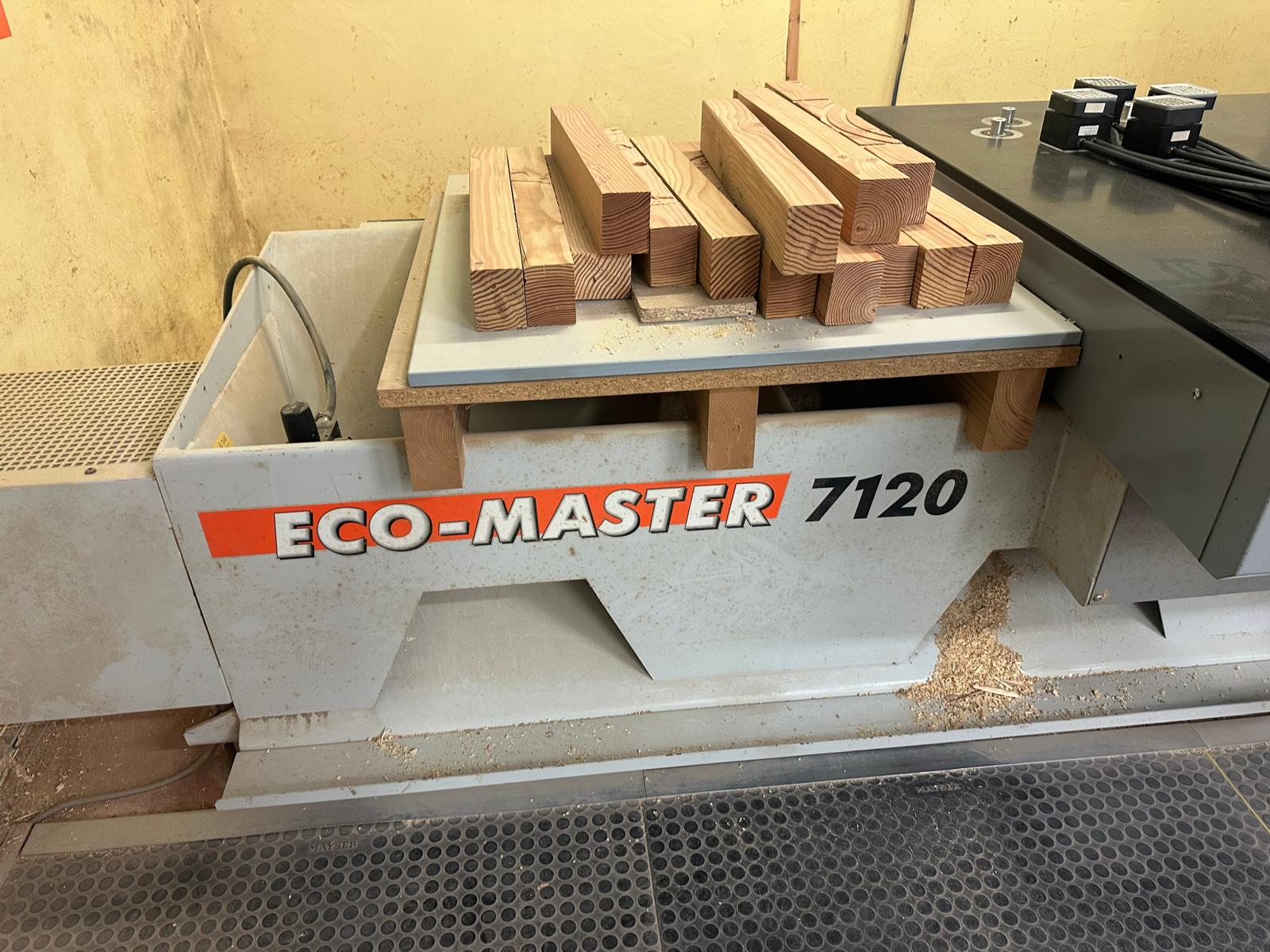 Used Holzher Eco-Master 7120F I CNC Machining Center I 2003