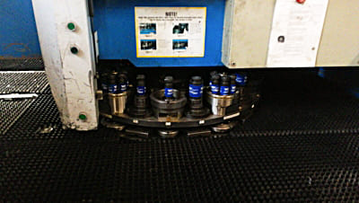 Gebruikt FINNPOWER SG 6 - Ponsmachine - 1999