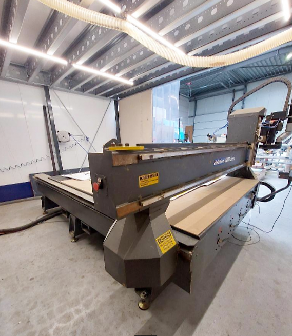 Usado Multicam 5-304-H - Router CNC - 2012