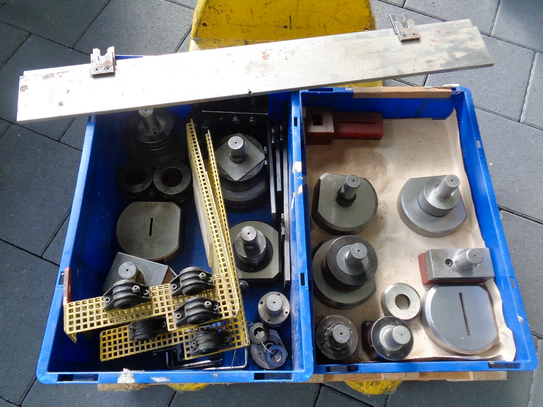 Used Edel Stanzmaster 407 - Punching Machine - 1988