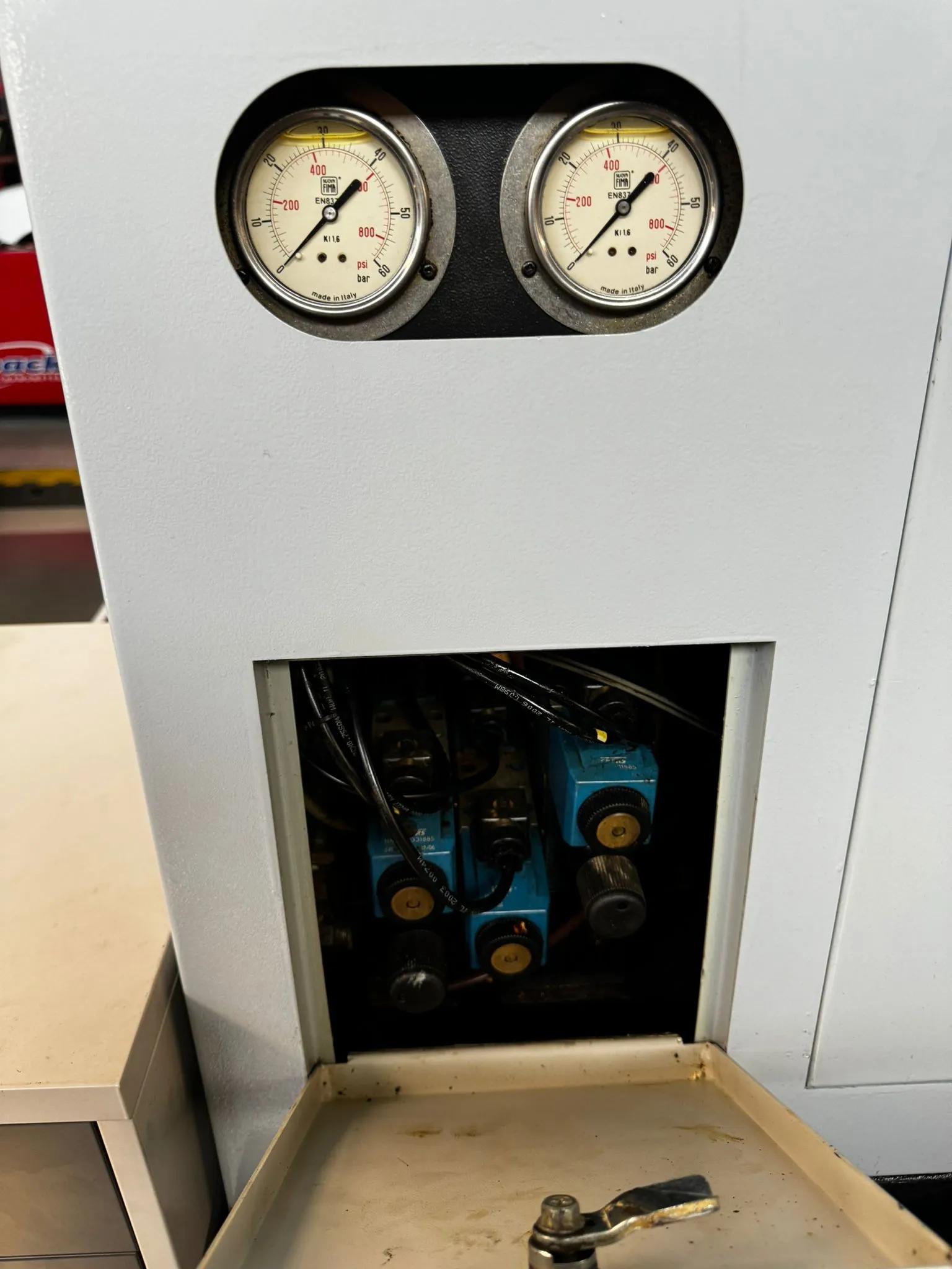 Usado Torno CNC Doosan Lynx 220 I