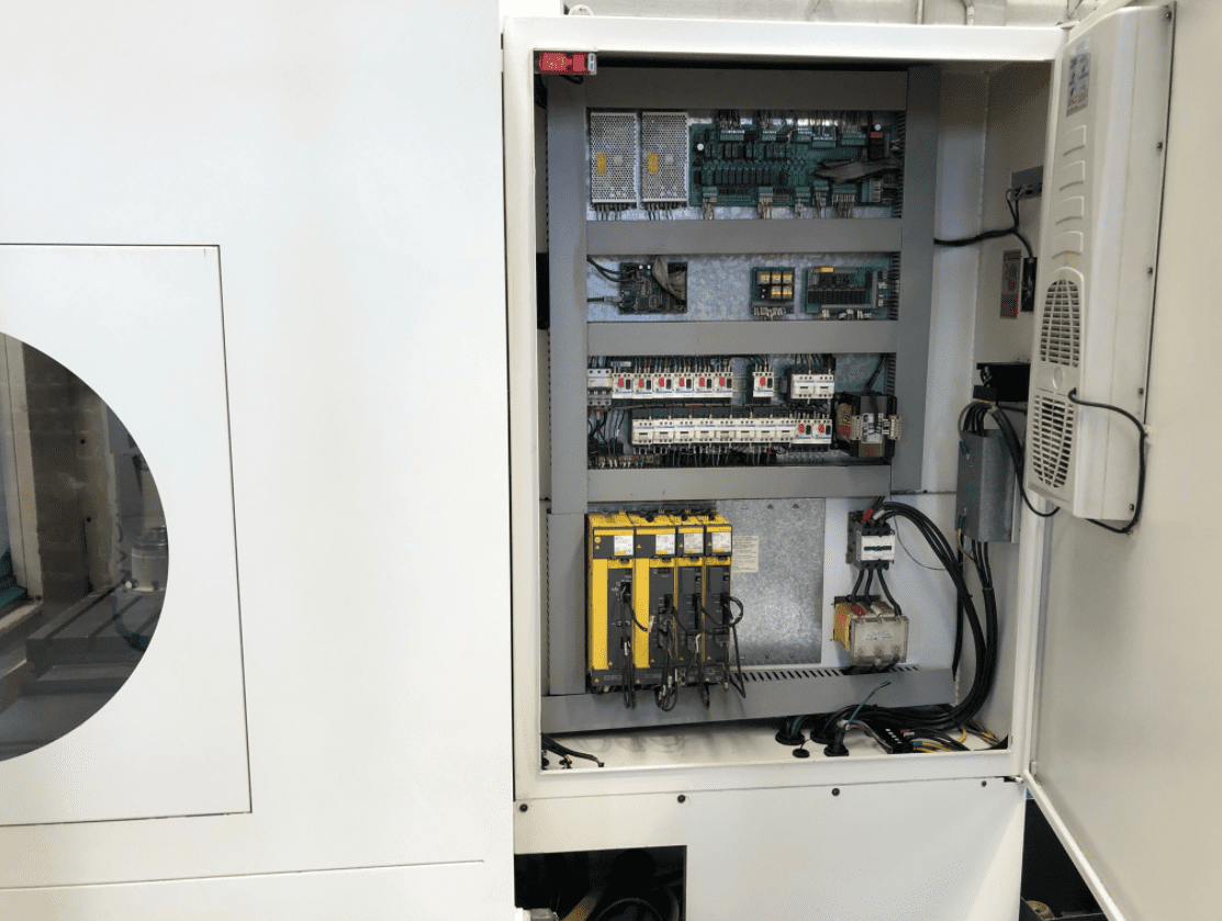 Used Johnford  SV 33 - Vertical Machining Centres  - 2007